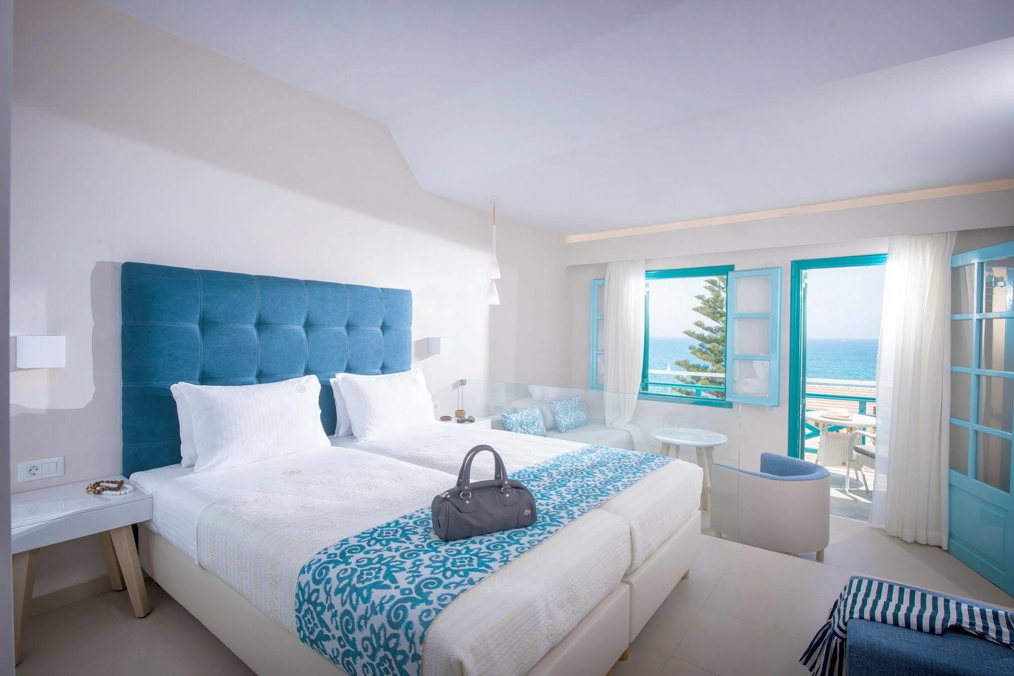 Petra Beach Hotel Hersonissos  Eksteriør billede